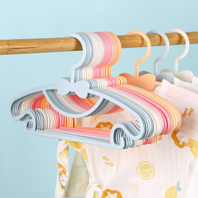 10 stücke Baby Kleidung Racks  – Baby Clothing Display Bewertung und Preis