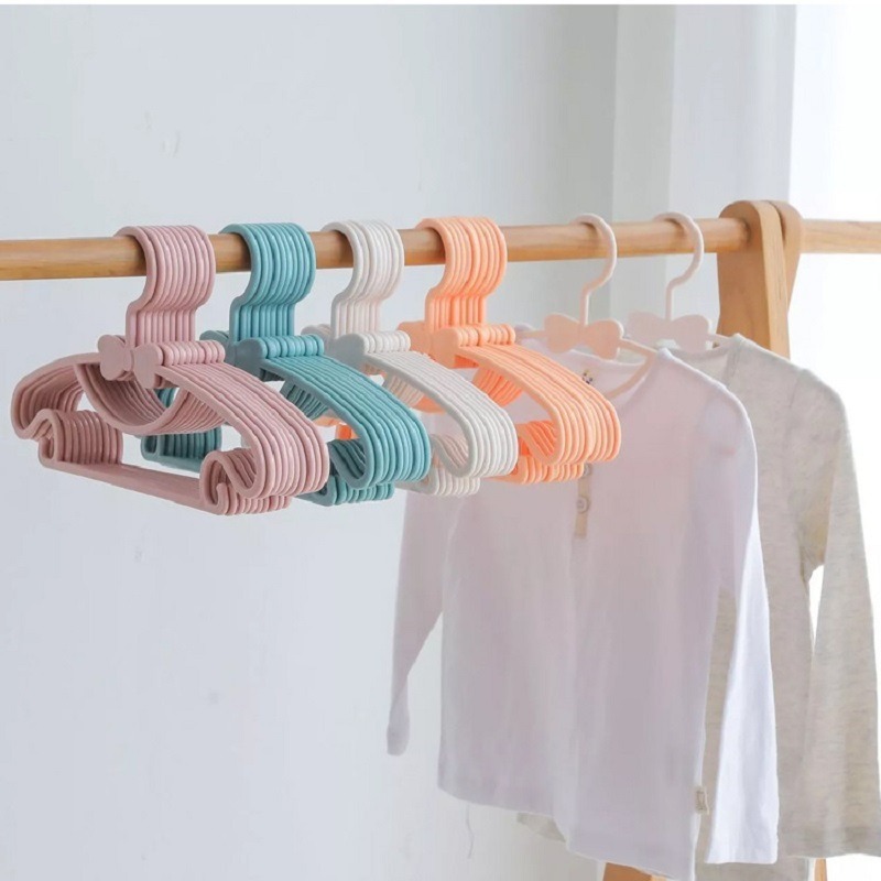 10 stücke Baby Kleidung Racks  – Baby Clothing Display Bewertung und Preis
